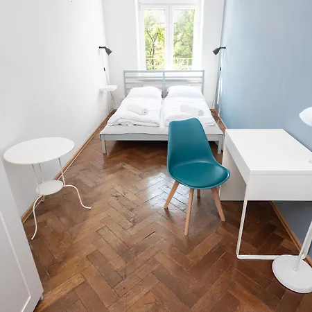 Dietla 57, 3-bedroom Flat , Myrmidons Apartamento *