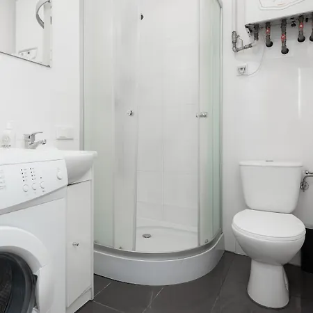 Dietla 57, 3-bedroom Flat , Myrmidons דירה